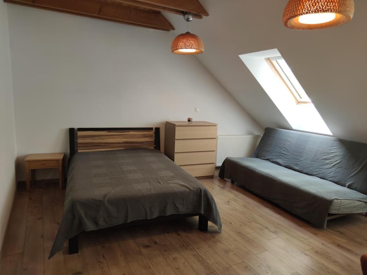 Attic Parkview Apartment ปิเอชตานี ภายนอก รูปภาพ