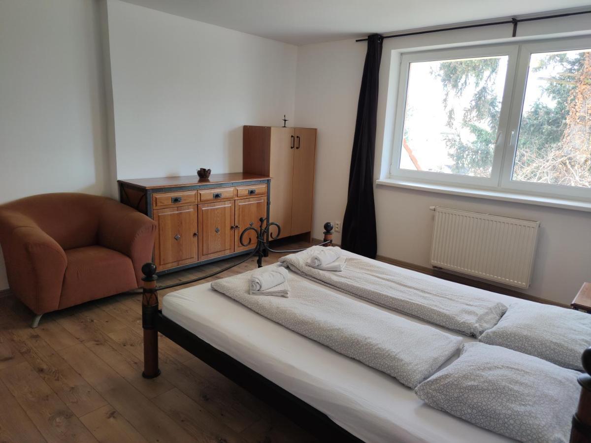 Attic Parkview Apartment ปิเอชตานี ภายนอก รูปภาพ